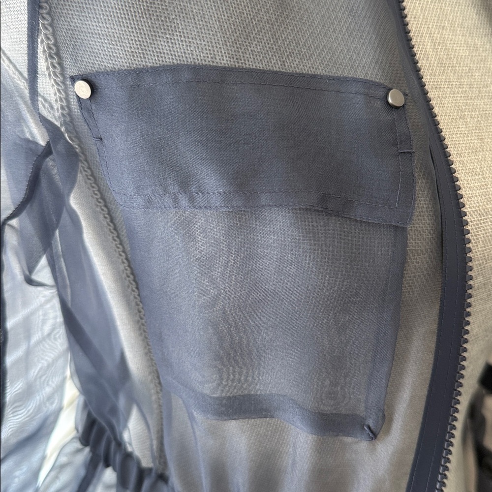 ELIE TAHARI 100% silk sheer jacket - Picture 4 of 8